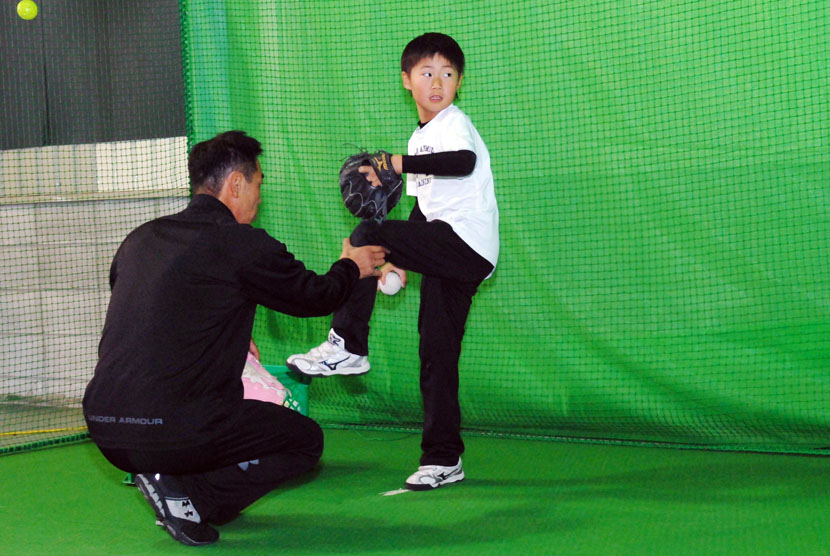 やきゅうがうまくなりたいお子さんに、元西武ライオンズ柴田博之が、野球の基本から専門的な技術まで幅広く、細かく指導していきます。 また、野球を通じて礼儀や人間性も育てていきたいと思っております。